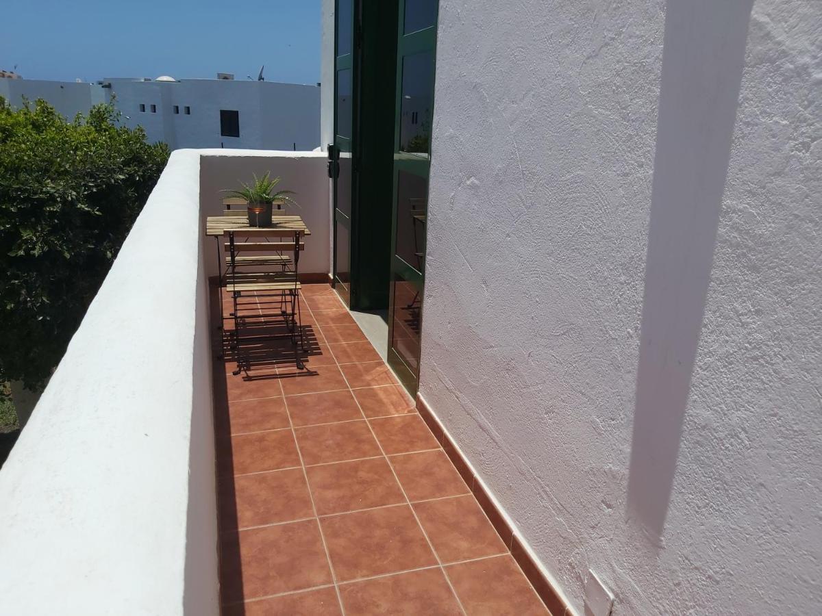 Ailana Suite Vistas Al Mar Y Con Piscina Costa Teguise Luaran gambar